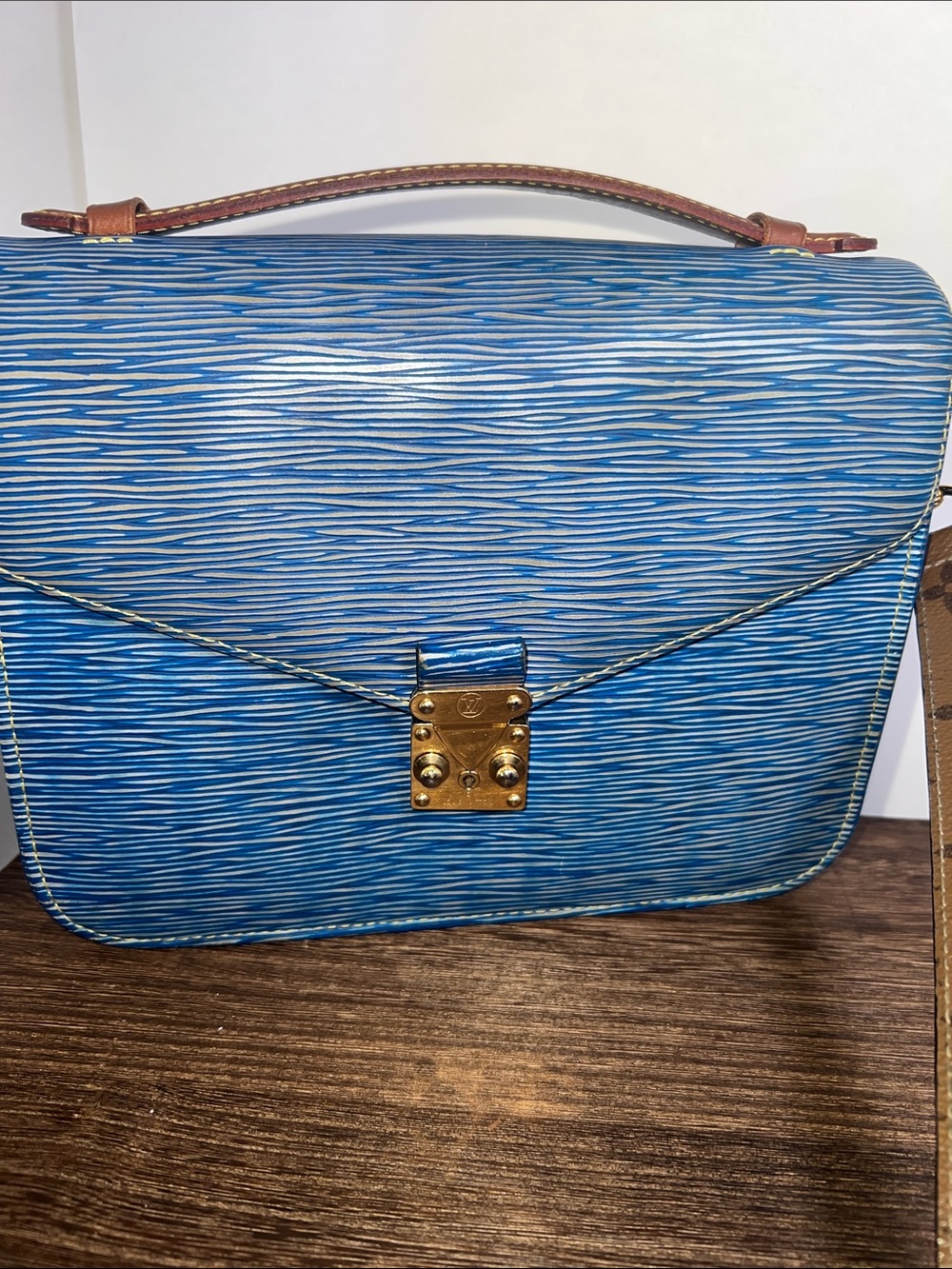 Louis Vuitton Epi Denim and Reverse Monogram Pochette Metis bag in blue leather